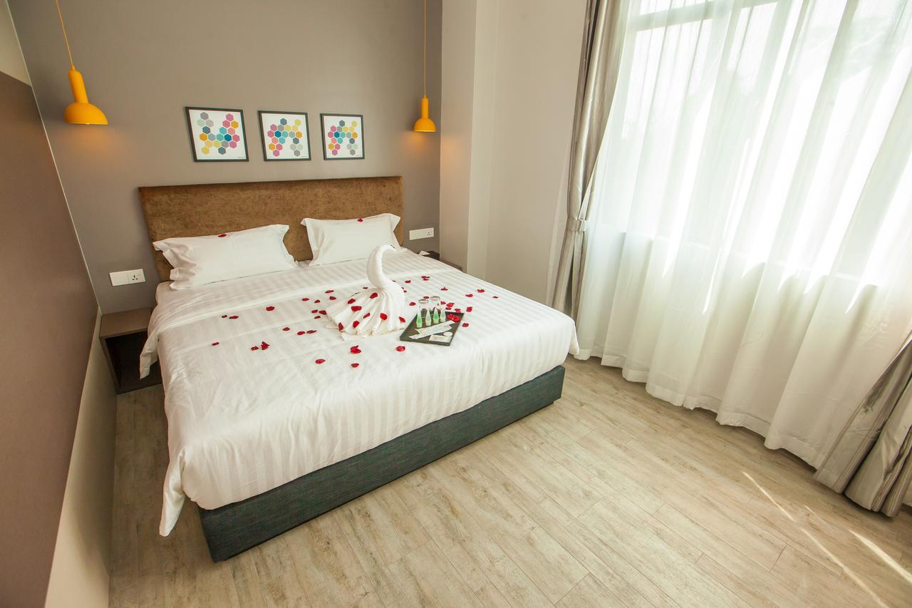 Bzz Hotel Skudai Kültér fotó