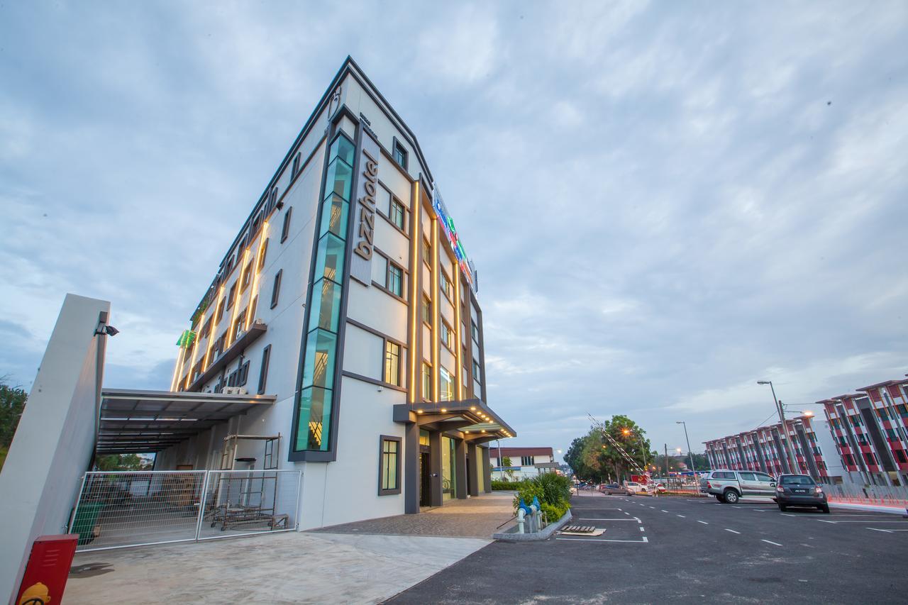 Bzz Hotel Skudai Kültér fotó