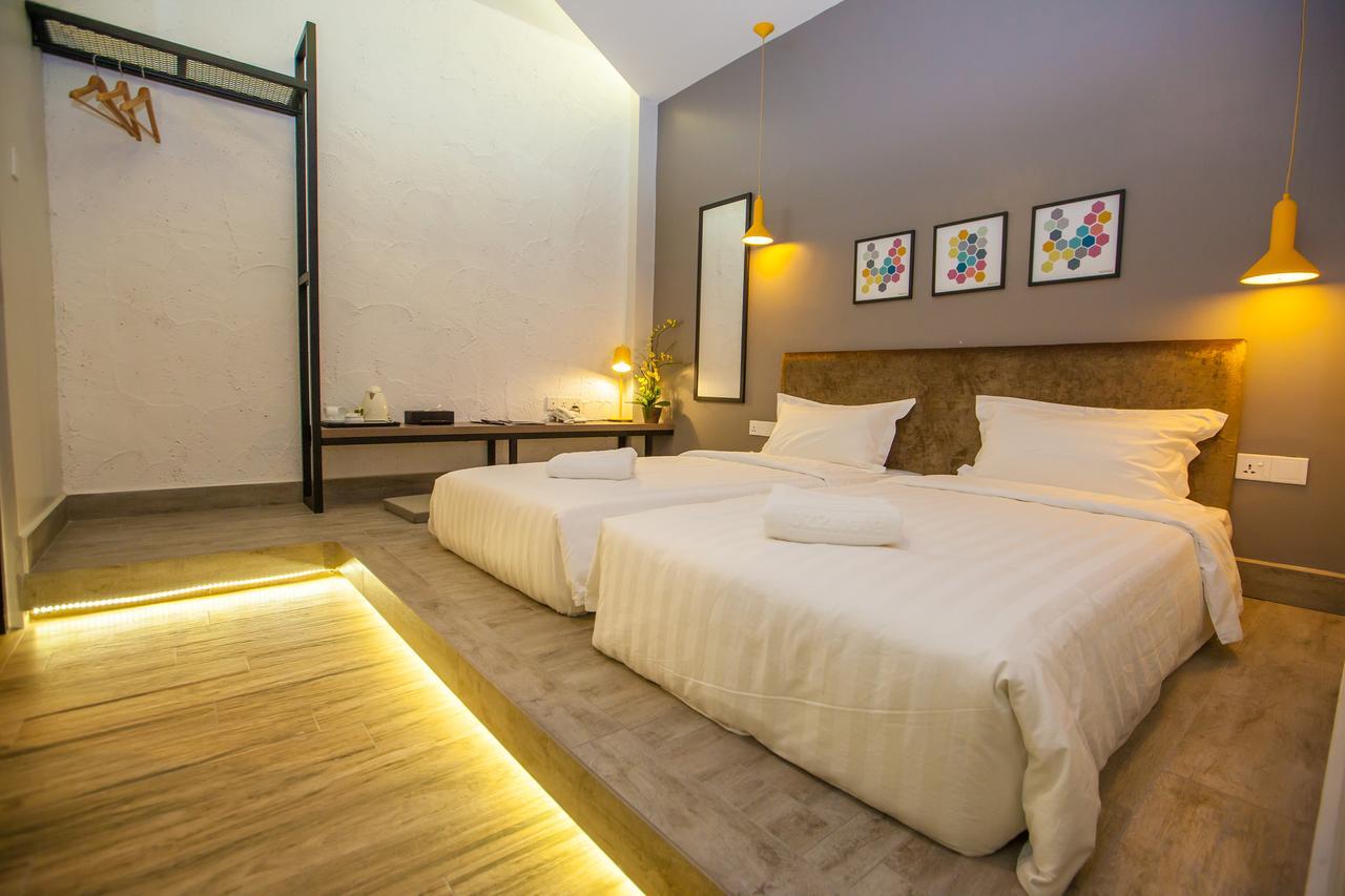 Bzz Hotel Skudai Kültér fotó