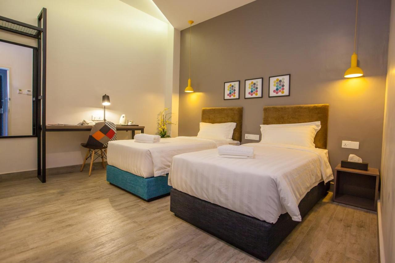 Bzz Hotel Skudai Kültér fotó